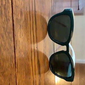 Tory Burch Green and white sunglasses
